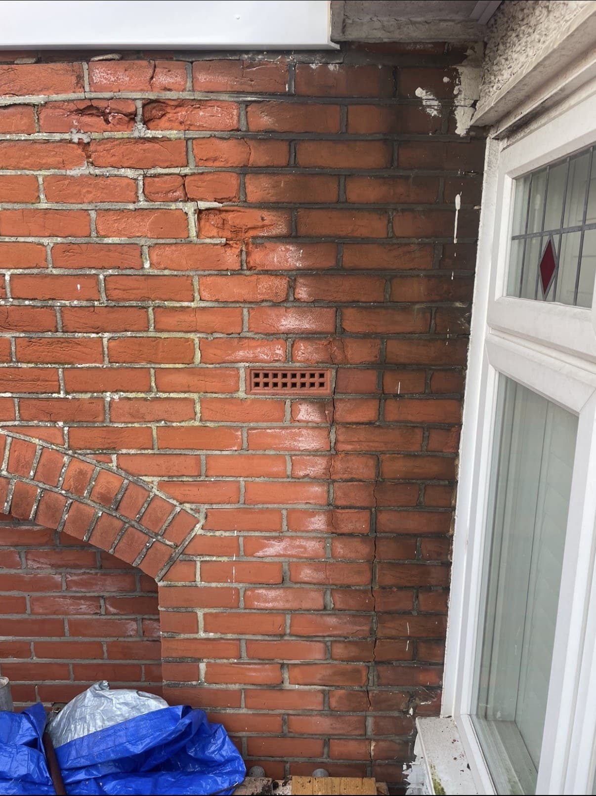 Brick repair arch detail window